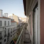 Rent 2 bedroom apartment of 90 m² in lisbon