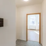 Rent 2 bedroom apartment of 42 m² in Prague