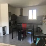 Appartement de 81 m² avec 3 chambre(s) en location à Orange