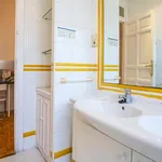 Rent a room of 180 m² in Madrid