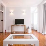 Rent 3 bedroom apartment of 100 m² in lisbon