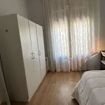 Rent a room of 120 m² in madrid