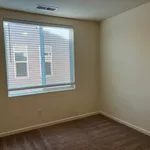 Rent 3 bedroom house of 112 m² in Fresno