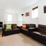 Rent 4 bedroom apartment in Torquay