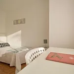 Alquilar 4 dormitorio apartamento en Madrid