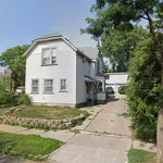 Rent 2 bedroom apartment in Saint Paul