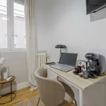 Rent a room of 180 m² in madrid