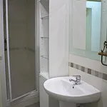 Rent 6 bedroom apartment in Madrid