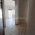 Affitto 3 camera appartamento di 84 m² in Catania