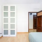 Rent a room of 93 m² in madrid