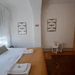 Rent 7 bedroom apartment in Lisbon