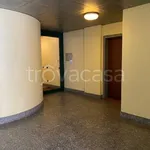 Rent 2 bedroom apartment of 65 m² in Milano