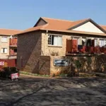 Rent 2 bedroom apartment of 68 m² in Pretoria