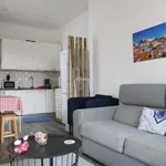 Rent 1 bedroom apartment of 40 m² in lisbon