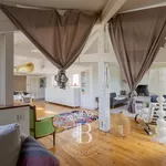 Rent 5 bedroom apartment of 215 m² in Bordeaux