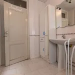 Rent a room in lisbon