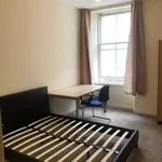 Rent 2 bedroom flat in Scotland