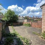 Rent 4 bedroom house in East Midlands