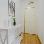 Rent a room of 150 m² in madrid