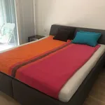 Miete 1 Schlafzimmer wohnung von 517 m² in vienna