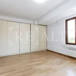 Rent 4 bedroom apartment of 187 m² in Bucharest