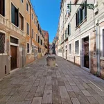 Rent 2 bedroom apartment of 53 m² in Venezia