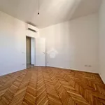 Rent 5 bedroom apartment of 150 m² in Milano