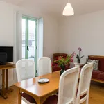 Rent 2 bedroom apartment of 64 m² in Porto