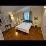 Rent 5 bedroom apartment of 100 m² in Florence