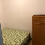 Rent 4 bedroom apartment in Barcelona