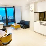 Rent 2 bedroom apartment in Docklands