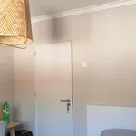 Rent a room in lisbon