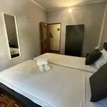 Rent 10 bedroom apartment in Porto