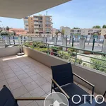 Appartement de 64 m² avec 3 chambre(s) en location à Fréjus