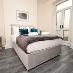 Rent 5 bedroom apartment in Wales