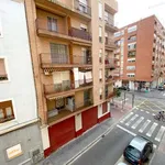 Rent a room of 75 m² in valencia