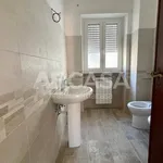 Rent 4 bedroom apartment of 120 m² in Velletri