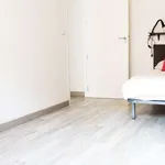 Rent a room of 150 m² in valencia