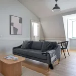 Rent 1 bedroom apartment of 60 m² in lisbon