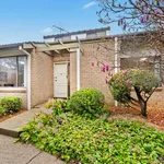 Rent 3 bedroom apartment in Hornsby