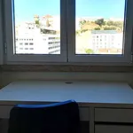 Rent a room in lisbon