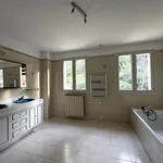 Rent 4 bedroom apartment of 92 m² in Grabels