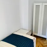 Rent 5 bedroom house in Madrid