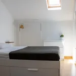 Rent 5 bedroom apartment in Lisbon