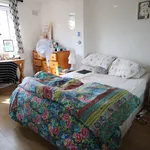 Rent 4 bedroom apartment in London