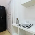 Rent 5 bedroom apartment in Madrid