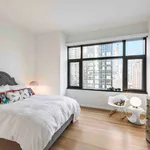 Rent 3 bedroom apartment of 279 m² in New York City