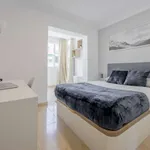 Rent a room of 100 m² in madrid