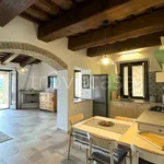 Rent 3 bedroom house of 256 m² in Umbertide