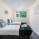 Rent 2 bedroom flat in Reigate and Banstead